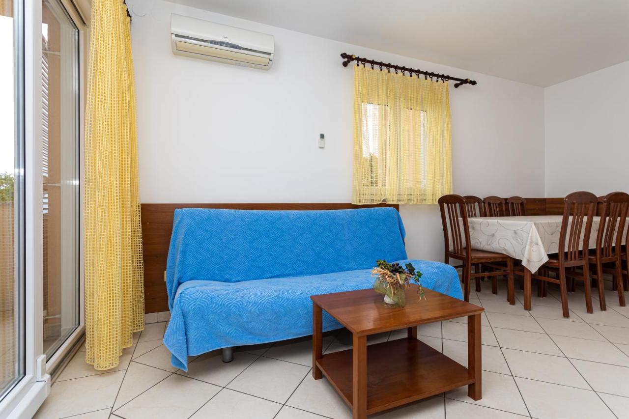 Apartments Crnekovic IV Baska  Exterior photo