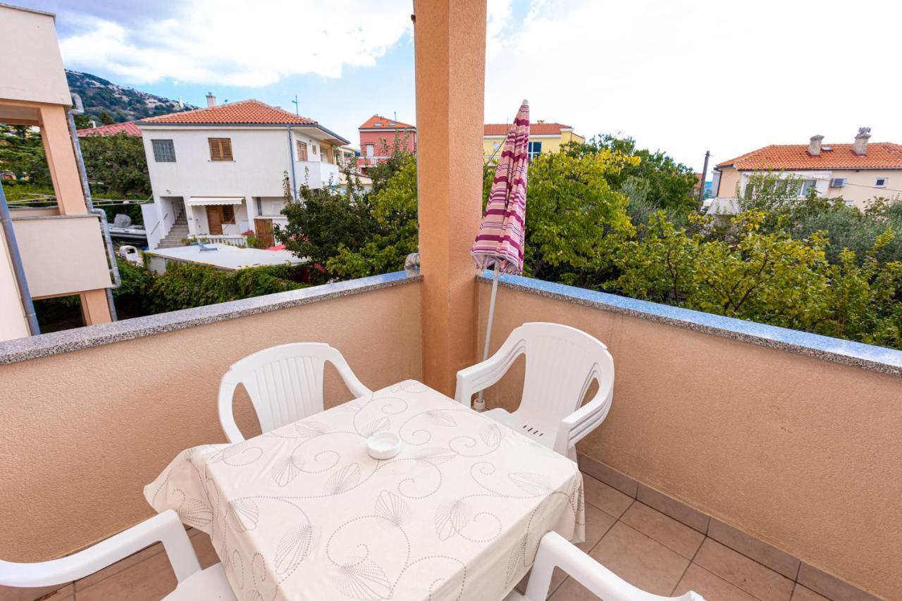 Apartments Crnekovic IV Baska  Exterior photo